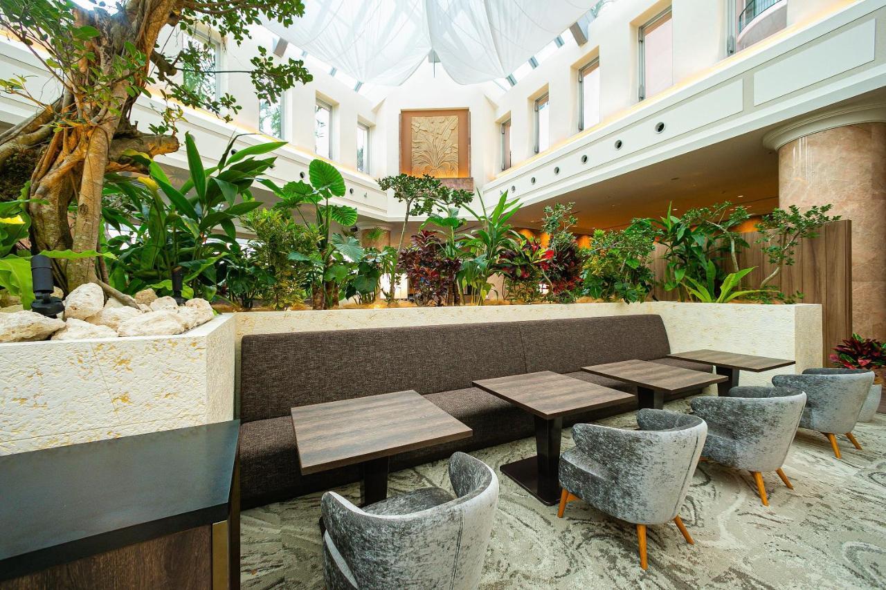 Oriental Hotel Okinawa Resort & Spa Nago Eksteriør billede The interior of the hotel