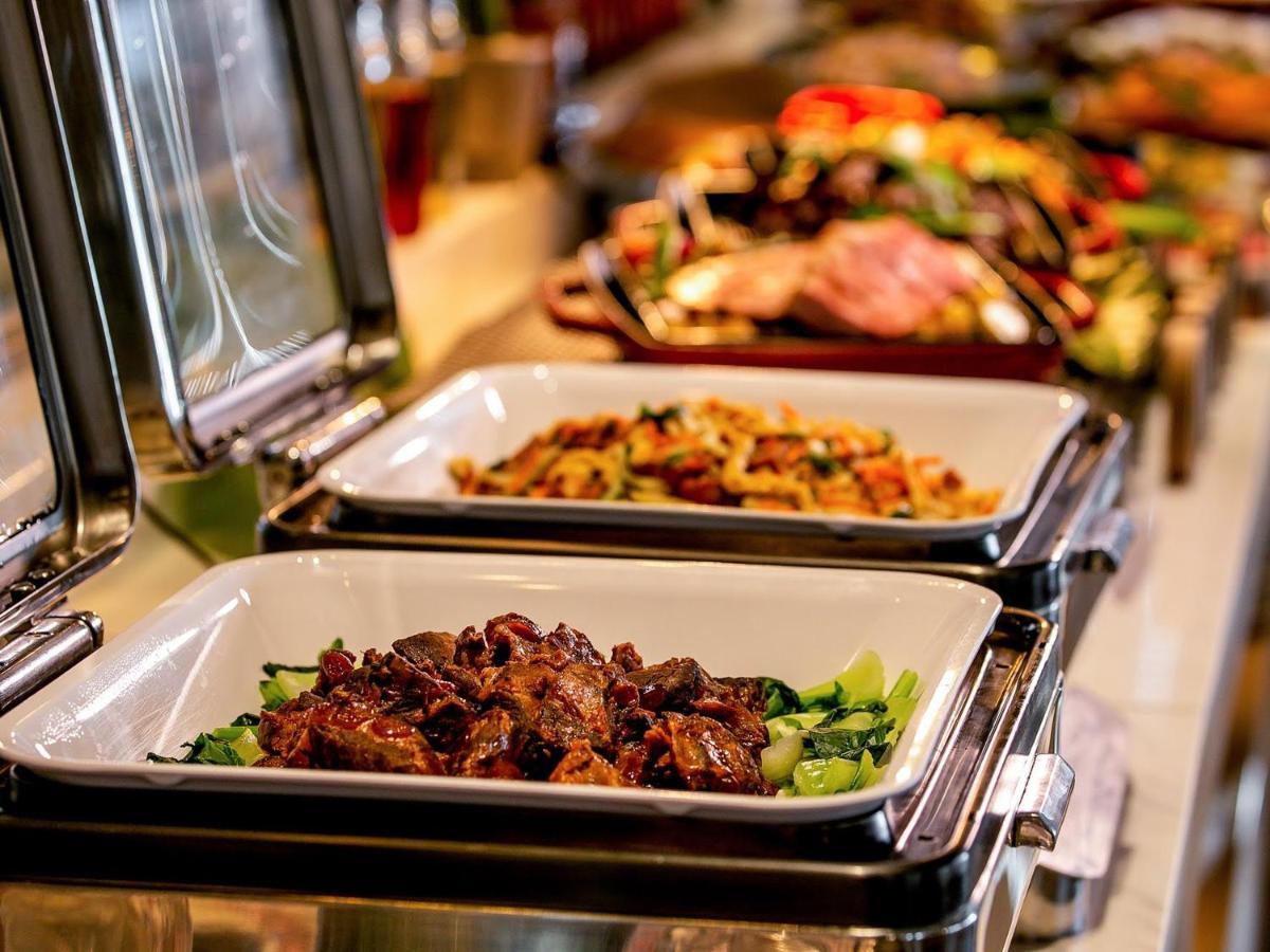 Oriental Hotel Okinawa Resort & Spa Nago Eksteriør billede A chafing dish