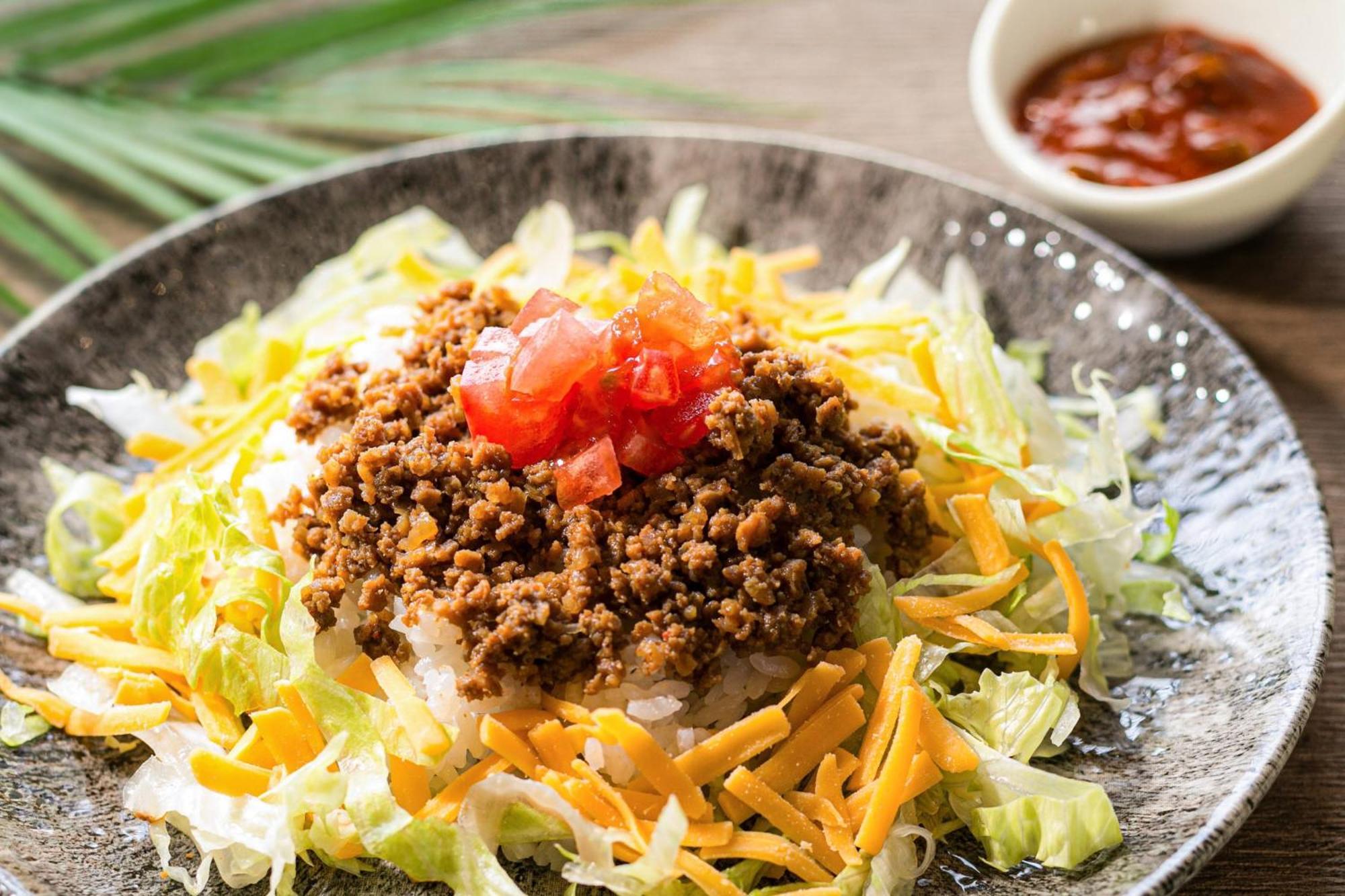 Oriental Hotel Okinawa Resort & Spa Nago Eksteriør billede Taco rice